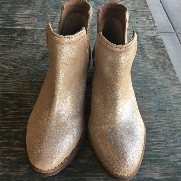 Diba.True Gold Suede Booties. - Picture 3 of 6